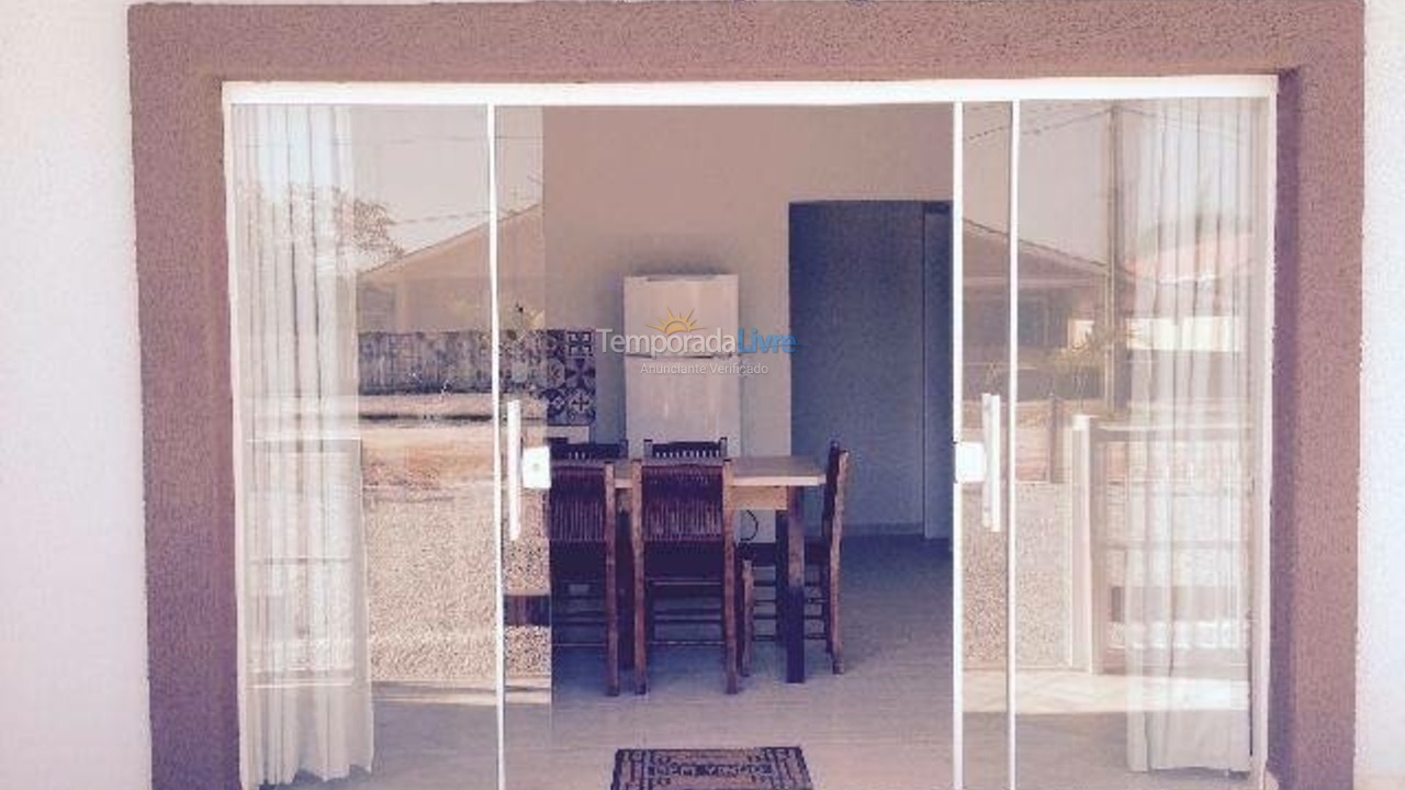 Apartamento para aluguel de temporada em Pontal do Paraná (Balneário Leblon)