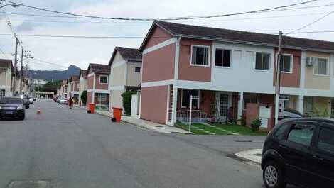 Casa Condomínio- 8 min da Praia do Pontal-RJ e 20 min de cachoeiras.