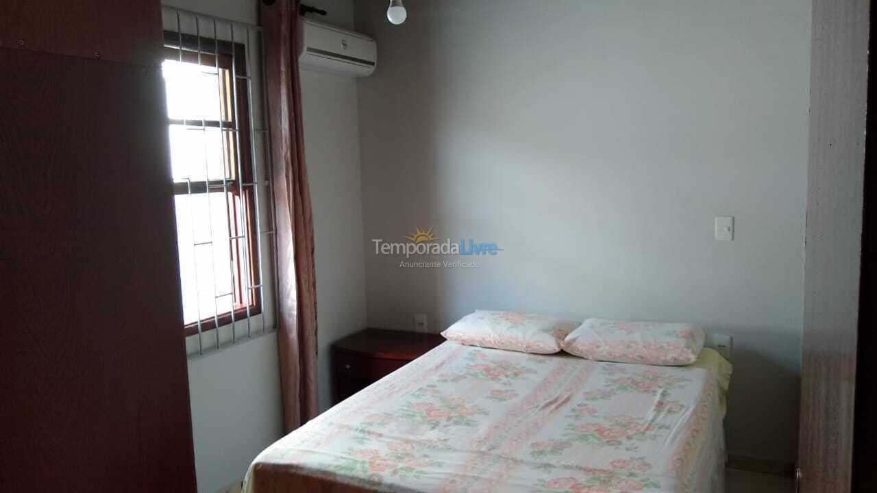 Casa para aluguel de temporada em Florianópolis (Lagoinha)