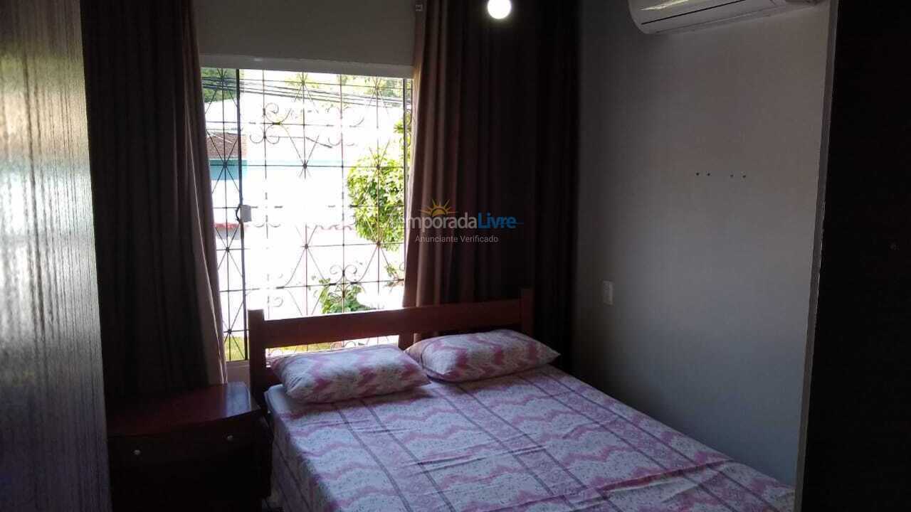 Casa para aluguel de temporada em Florianópolis (Lagoinha)