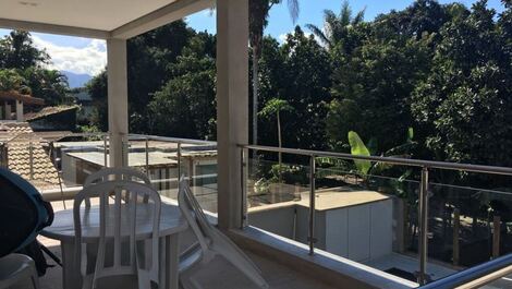 Cozy family retreat on the Riviera