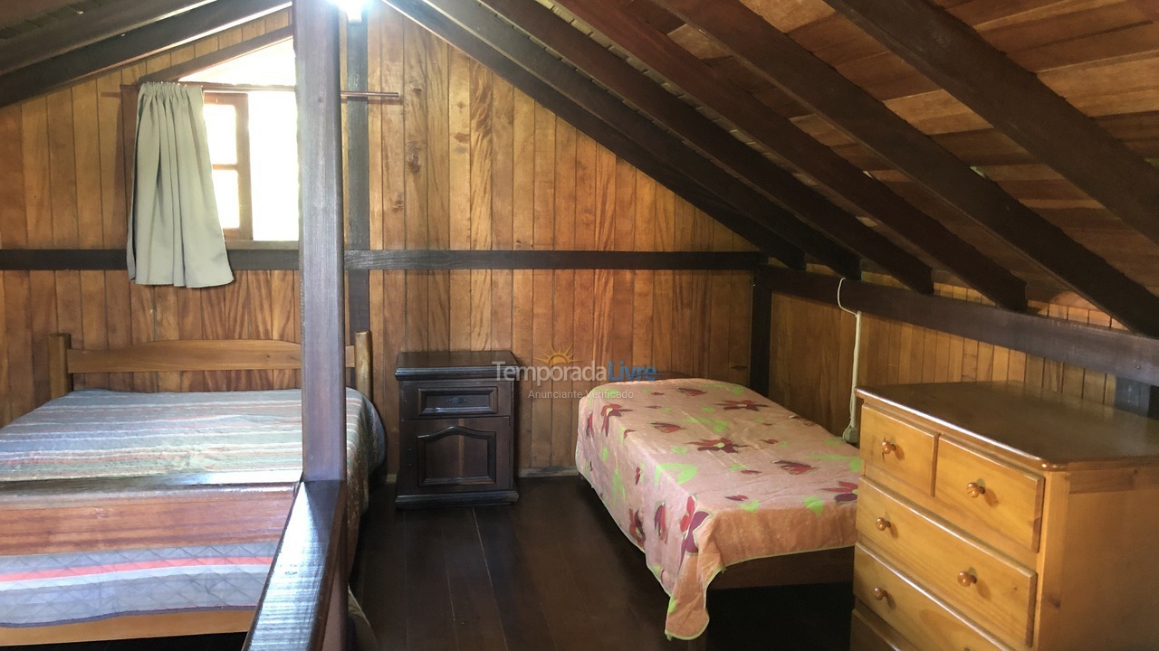 Casa para aluguel de temporada em Garopaba (Praia da Ferrugem)