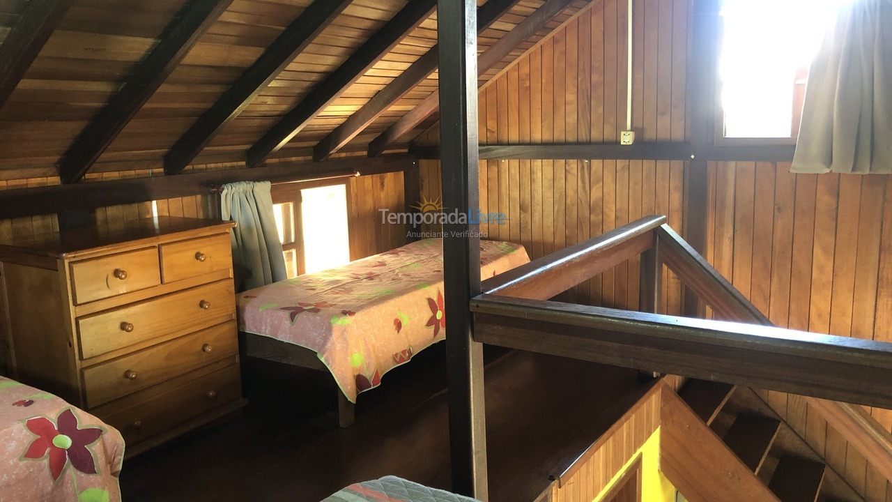 Casa para aluguel de temporada em Garopaba (Praia da Ferrugem)