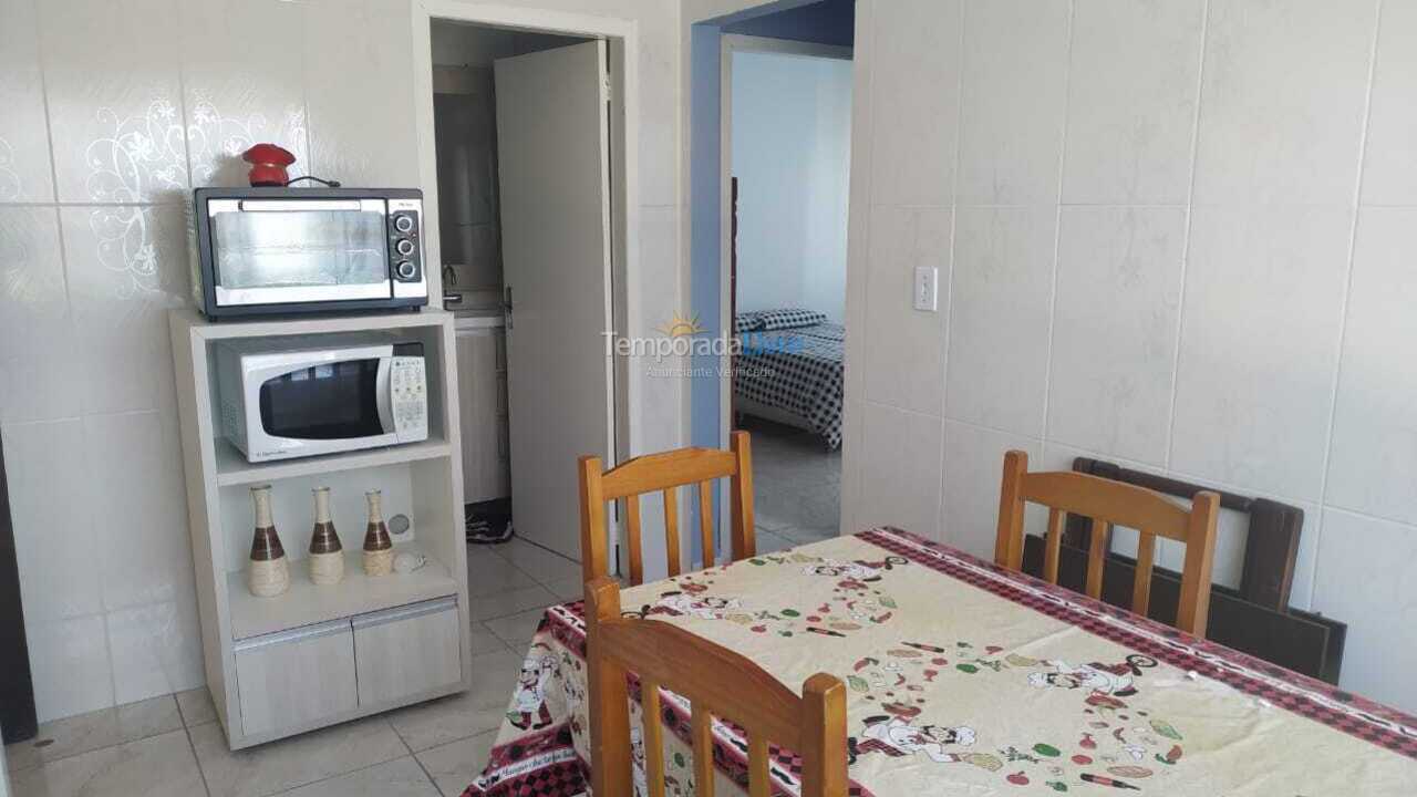 Apartamento para aluguel de temporada em São Francisco do Sul (Enseada)