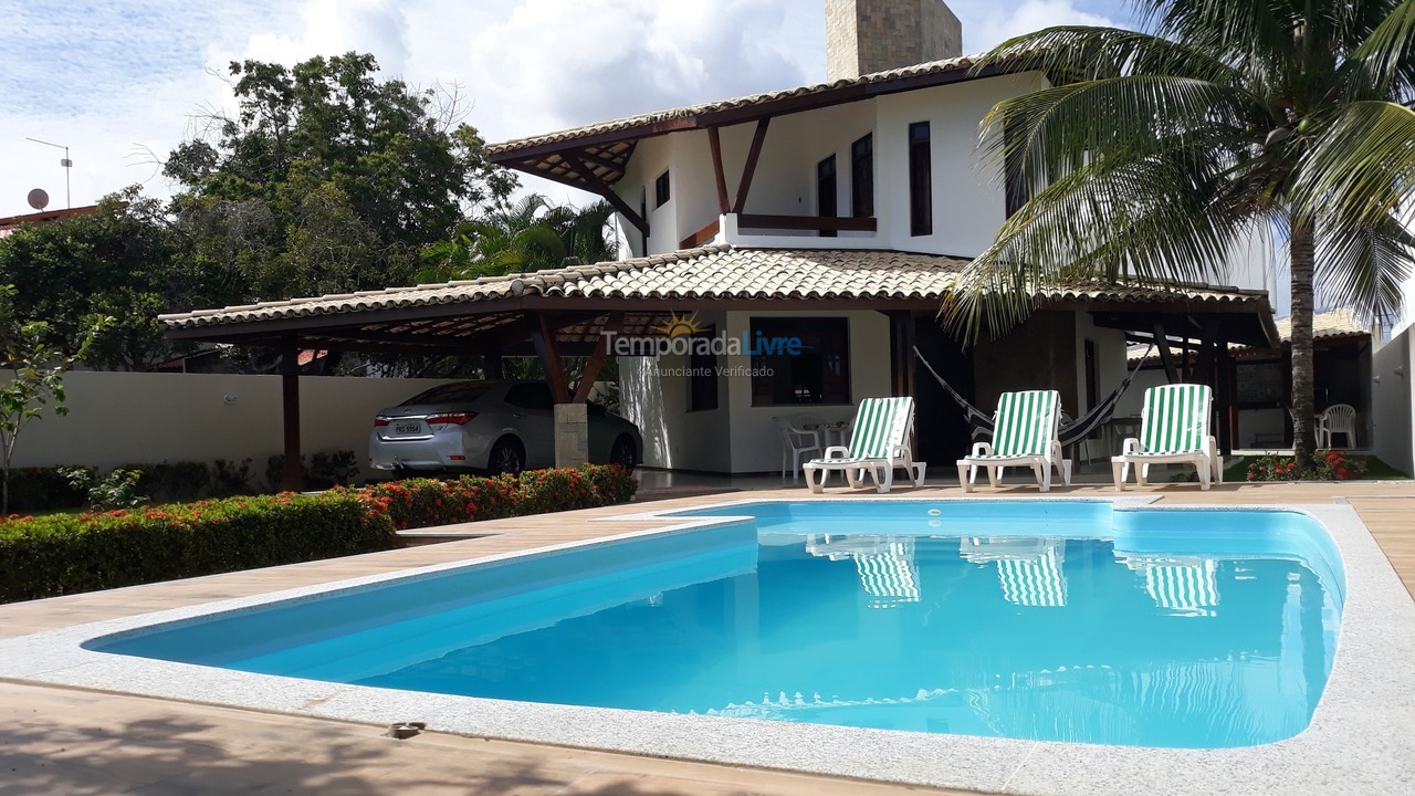 Casa para aluguel de temporada em Camaçari (Praia de Guarajuba)