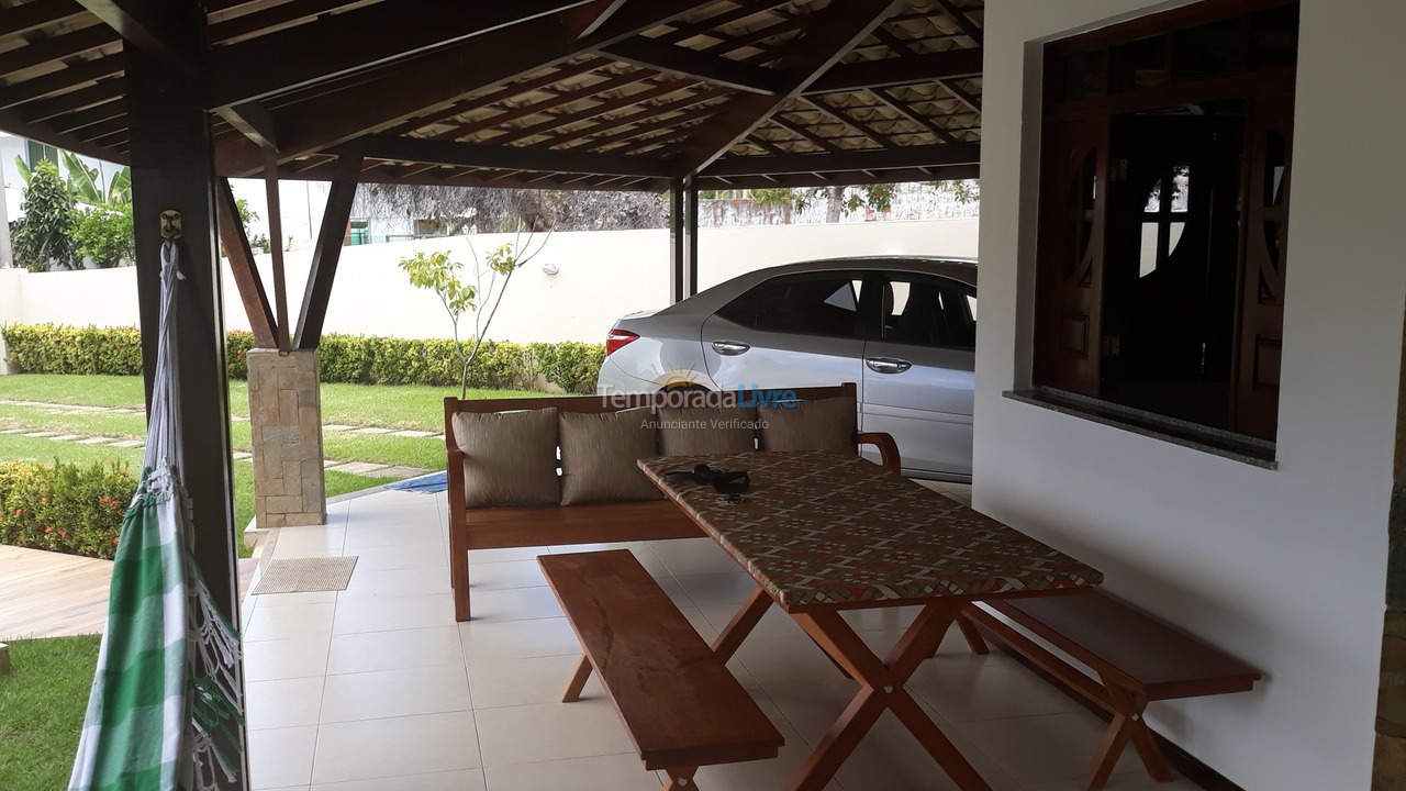 Casa para aluguel de temporada em Camaçari (Praia de Guarajuba)