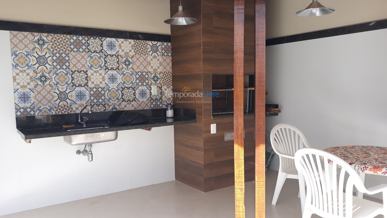 Casa para aluguel de temporada em Camaçari (Praia de Guarajuba)