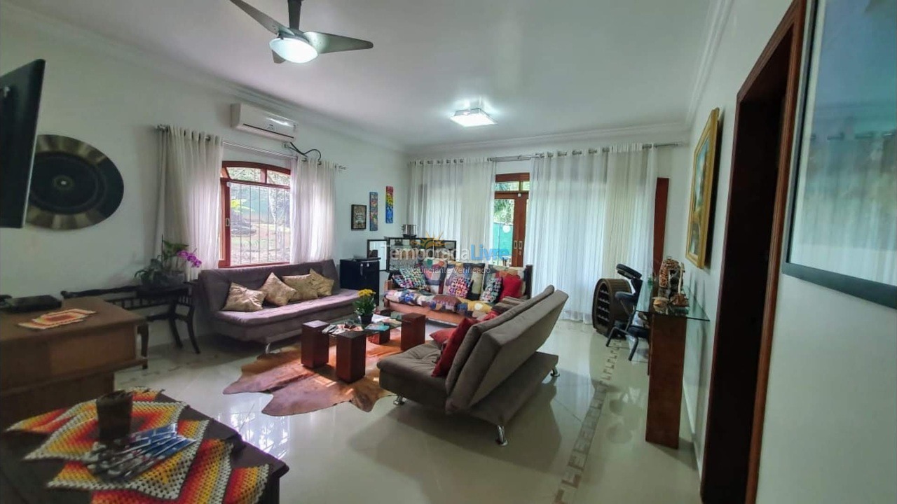 Chácara / sítio para aluguel de temporada em Ubatuba (Praia Dura)