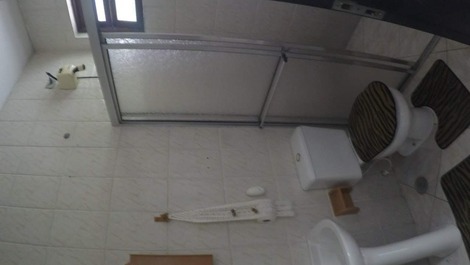 Banheiro do salão de jogos 