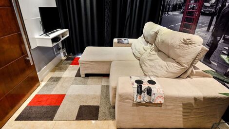 Beautiful and complete fit w / garage