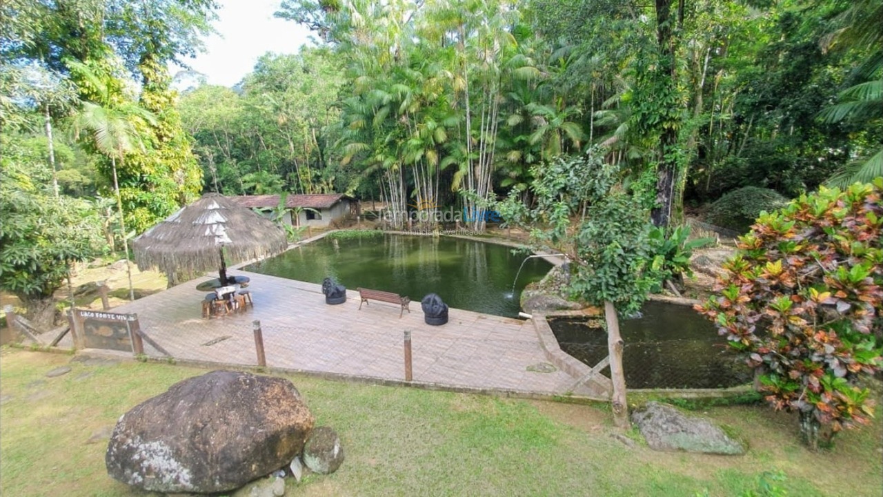 Chácara / sítio para aluguel de temporada em Ubatuba (Praia Dura)