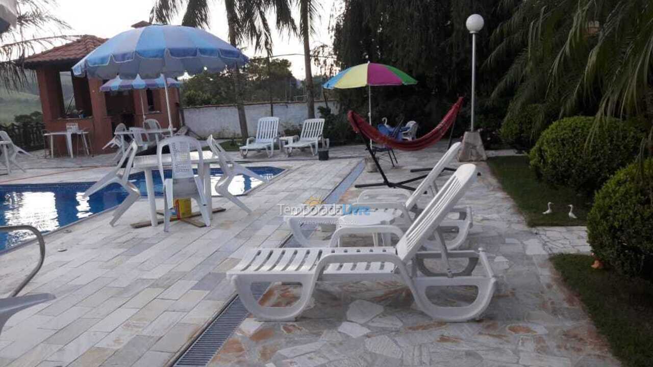 Granja para alquiler de vacaciones em Socorro (Bairro dos Pereiras)