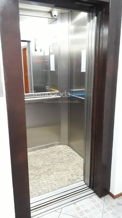 Apartamento para aluguel de temporada em Florianopolis (Praia dos Ingleses)