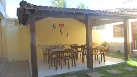 Casa con 10 suites, 50 personas, piscina, barbacoa, a 500 metros de la playa.