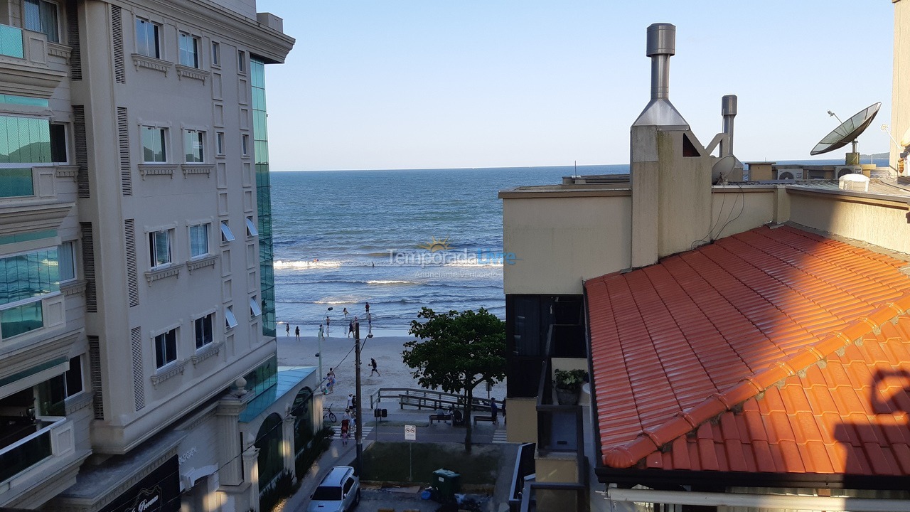 Apartment for vacation rental in Itapema (Meia Praia)