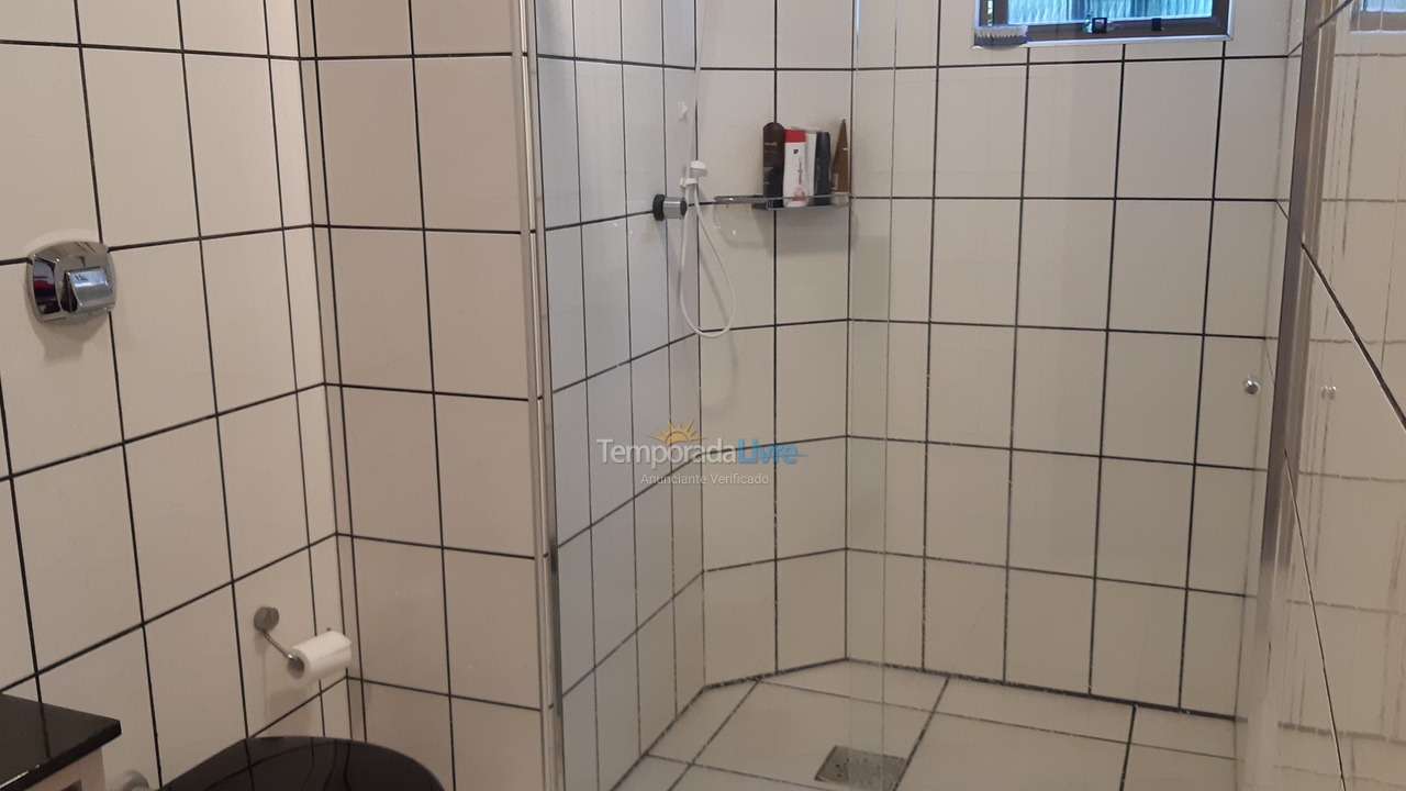 Apartment for vacation rental in Itapema (Meia Praia)