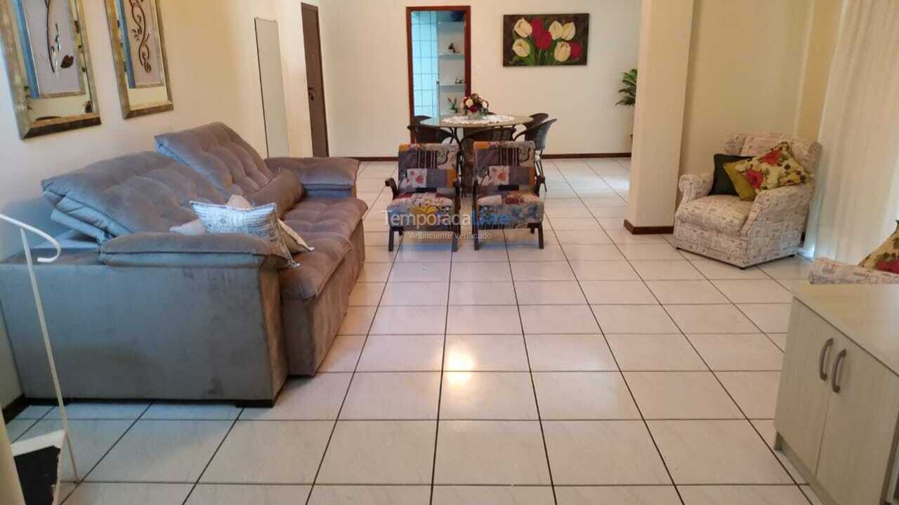 Apartment for vacation rental in Itapema (Meia Praia)