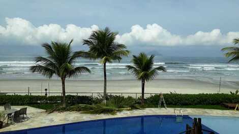 Imóvel pé na areia vista permanente para o mar, para réveillon 2025