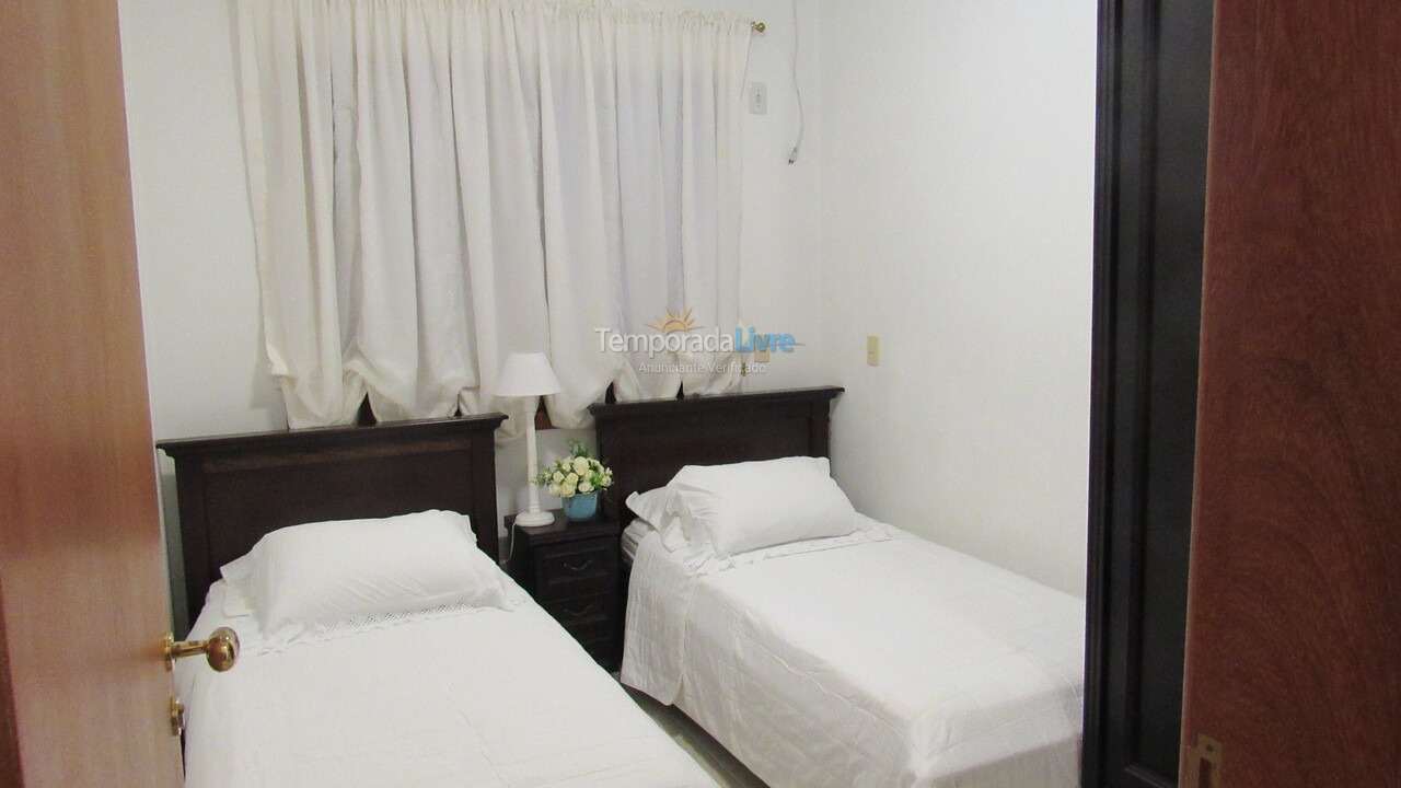 Apartamento para aluguel de temporada em Florianópolis (Lagoinha)