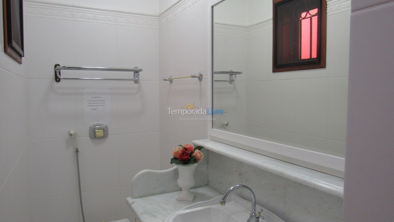 Apartamento para aluguel de temporada em Florianópolis (Lagoinha)