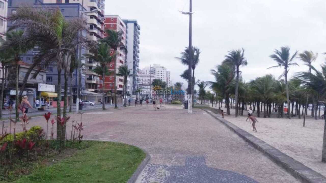 Apartment for vacation rental in Praia Grande (Vila Tupi)