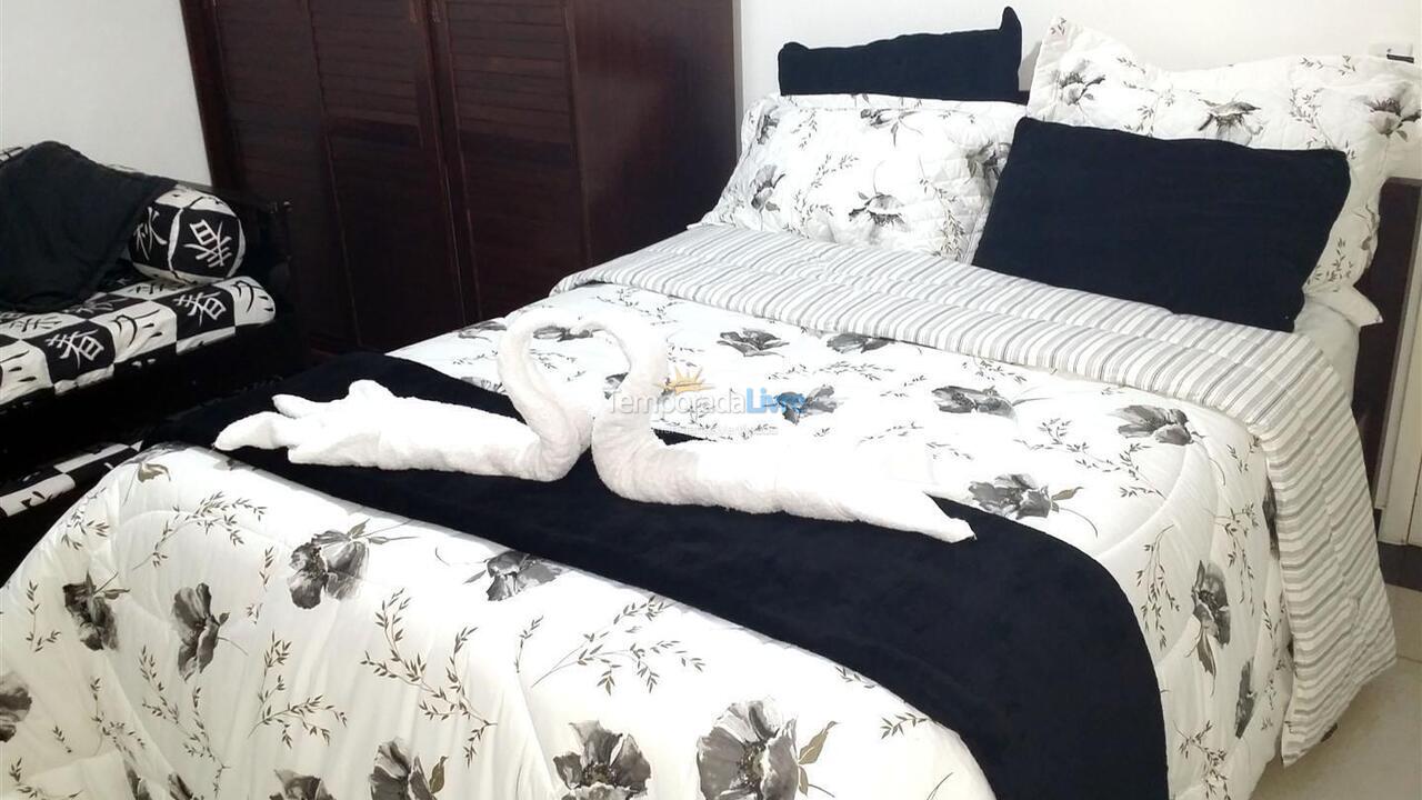 Apartamento para aluguel de temporada em Guarujá (Pitangueiras)