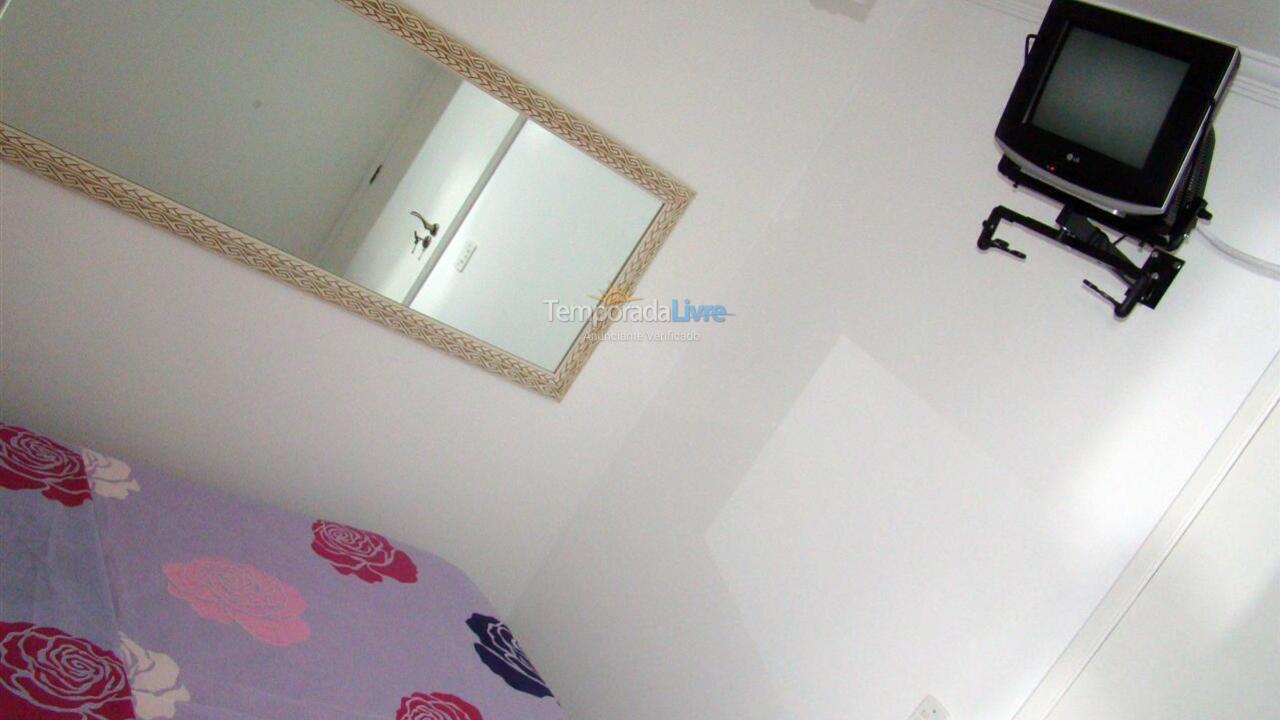 Apartamento para aluguel de temporada em Guarujá (Pitangueiras)