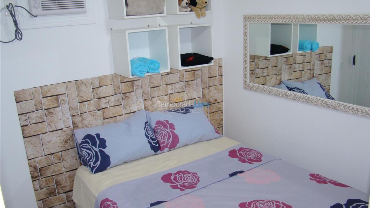 Apartamento para aluguel de temporada em Guarujá (Pitangueiras)