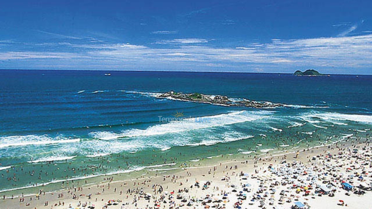 Apartamento para aluguel de temporada em Guarujá (Pitangueiras)