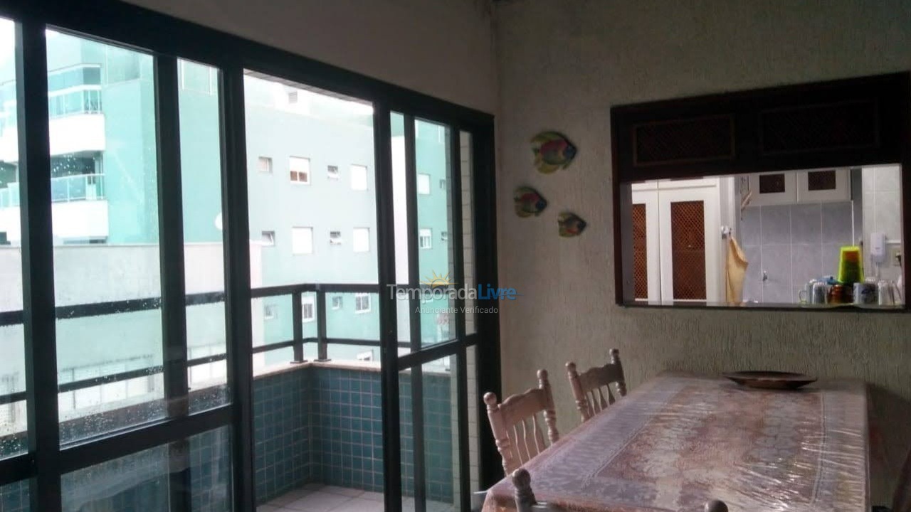 Apartamento para aluguel de temporada em Ubatuba (Praia Grande)