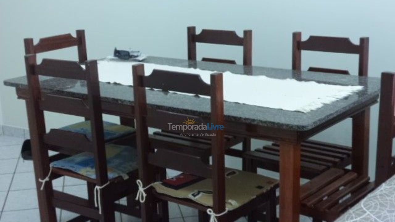 Apartamento para aluguel de temporada em Guarapari (Praia do Morro)