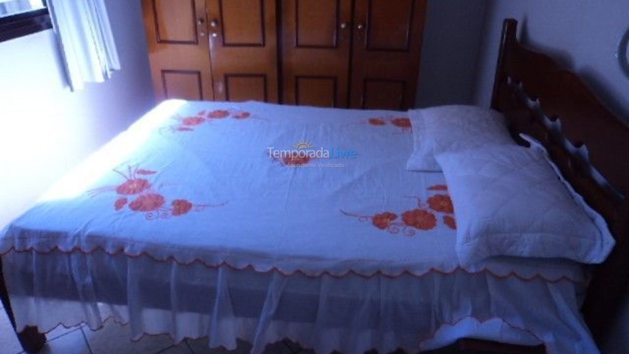 Apartamento para aluguel de temporada em Guarapari (Praia do Morro)