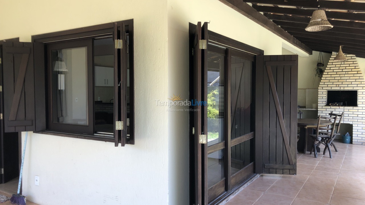 Casa para alquiler de vacaciones em Garopaba (Praia da Ferrugem)