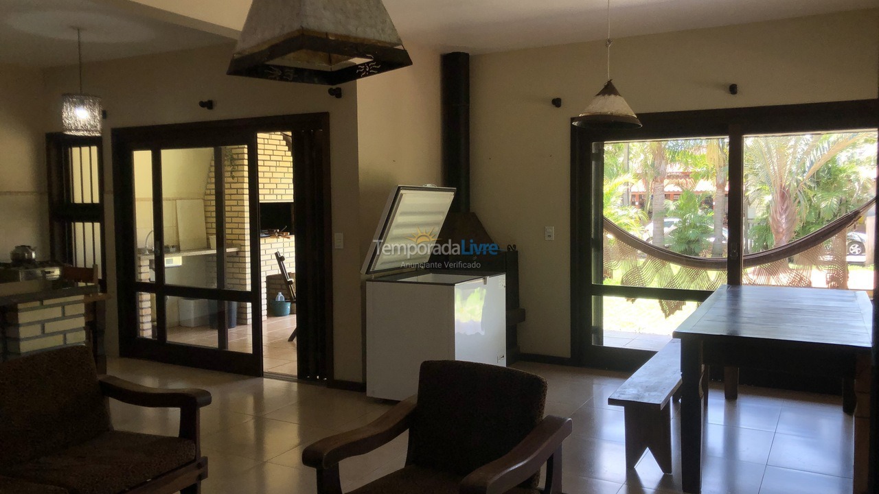Casa para alquiler de vacaciones em Garopaba (Praia da Ferrugem)