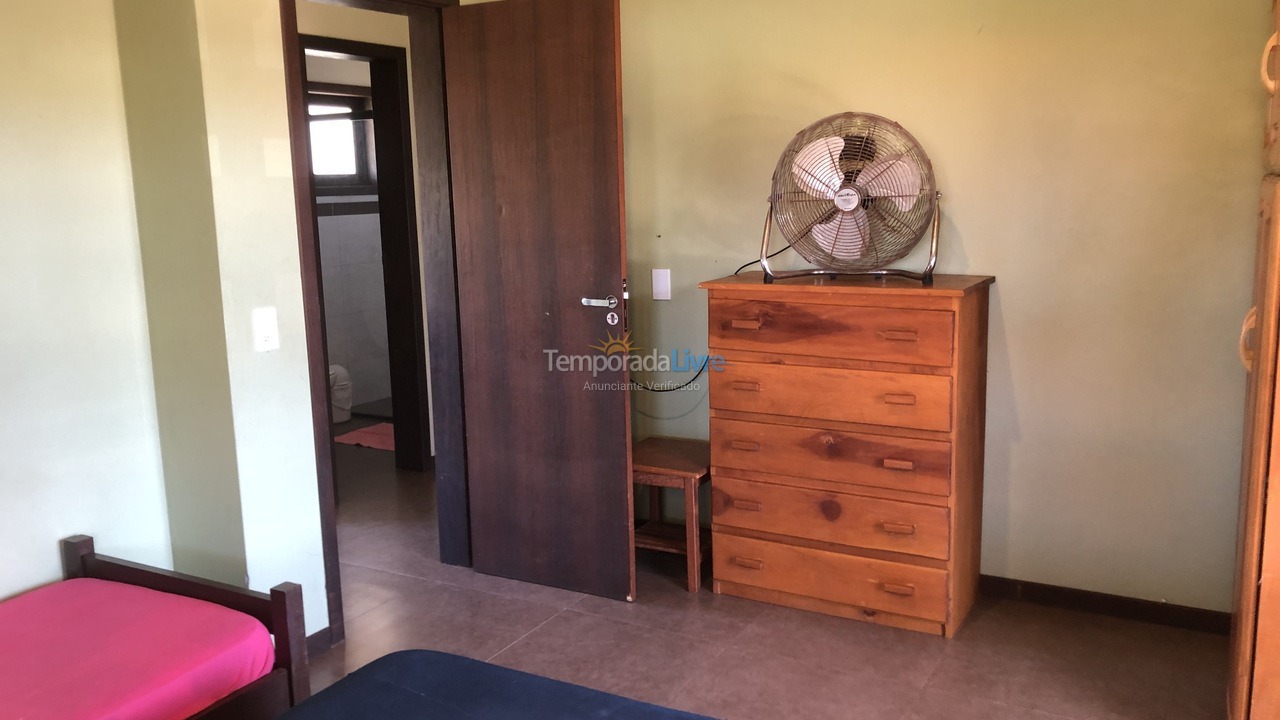 Casa para alquiler de vacaciones em Garopaba (Praia da Ferrugem)