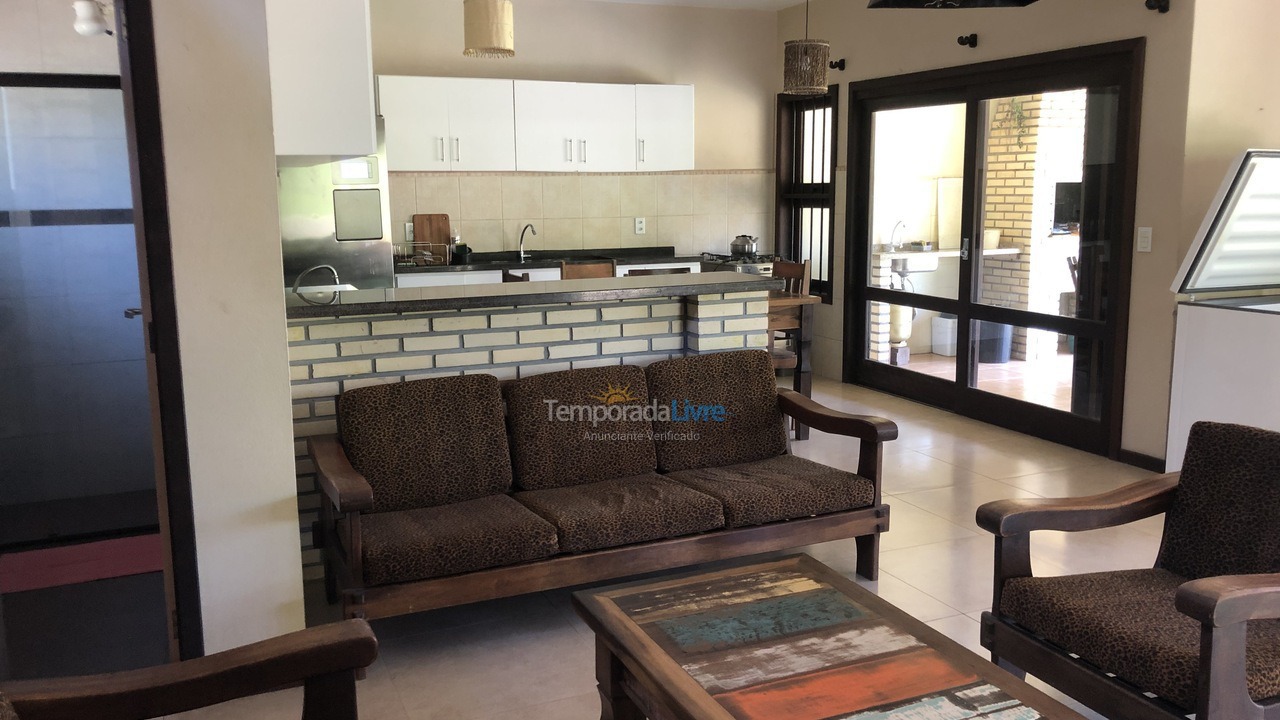 Casa para alquiler de vacaciones em Garopaba (Praia da Ferrugem)