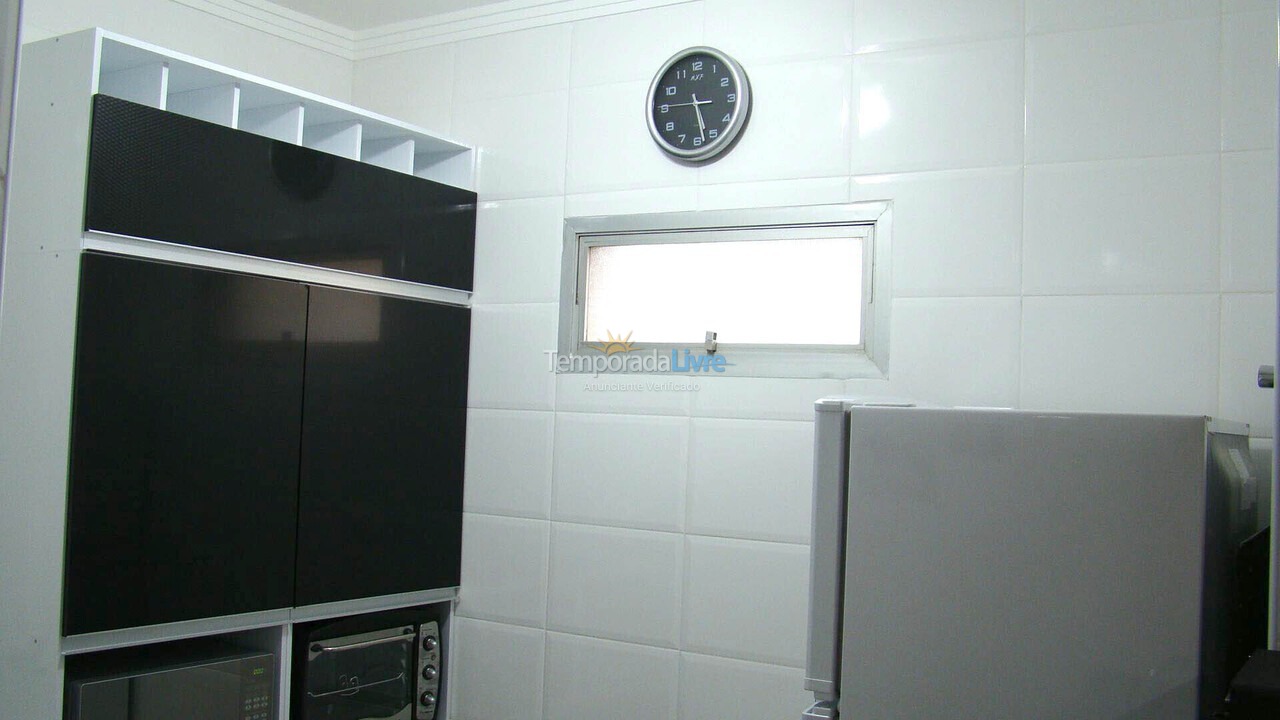 Apartment for vacation rental in Guarujá (Pitangueiras)