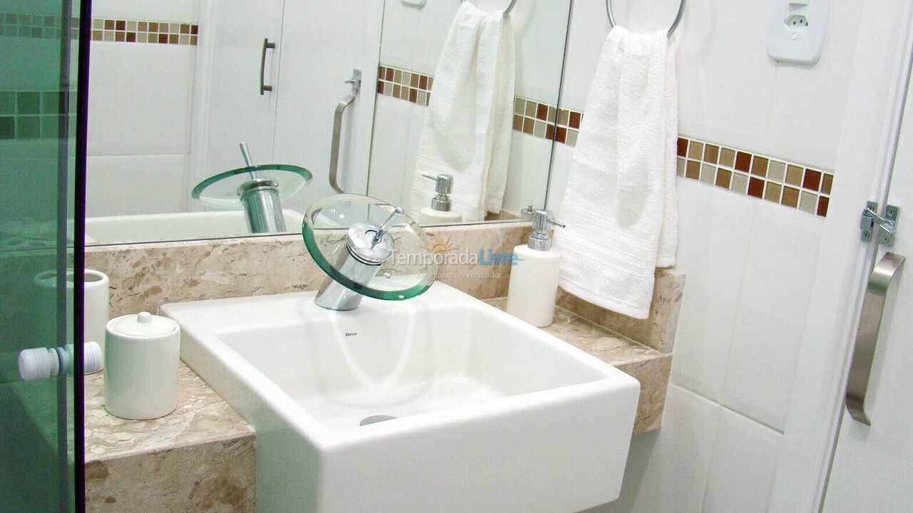 Apartment for vacation rental in Guarujá (Pitangueiras)