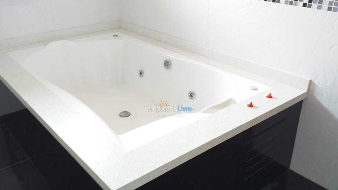 Casa para aluguel de temporada em Palhoça (Guarda do Embaú)