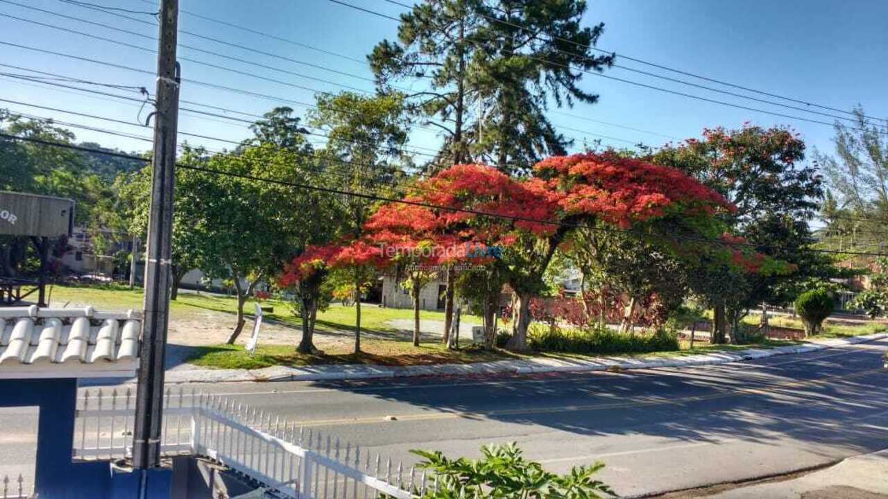 House for vacation rental in Balneário Camboriú (Praia do Estaleirinho)