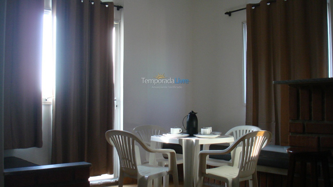 Apartamento para alquiler de vacaciones em Anchieta (Praia dos Castelhanos)