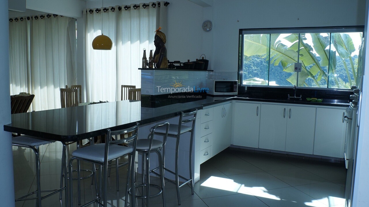 House for vacation rental in Igaratá (Almeida Prado Portal de Igarata)