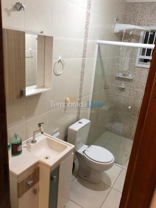 Casa para aluguel de temporada em Itapoá (Balneário Cambiju)