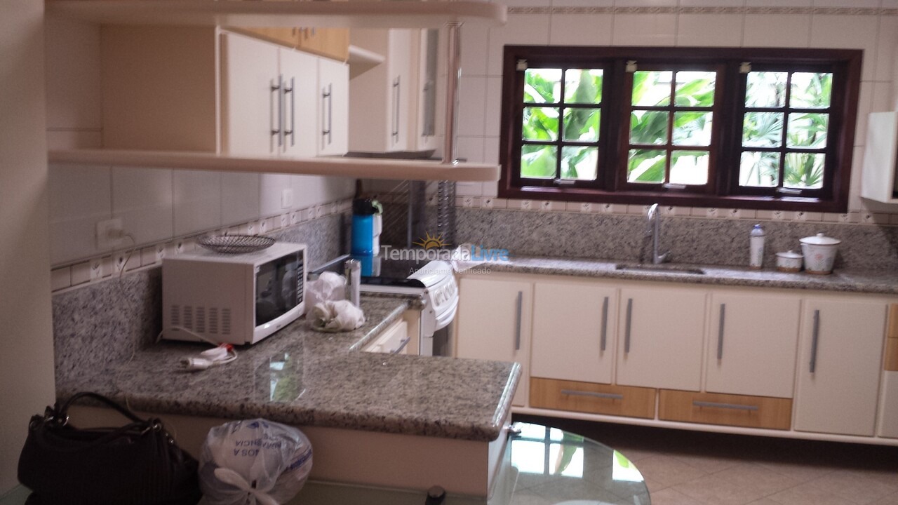 Casa para alquiler de vacaciones em São Sebastião (Juquehy)