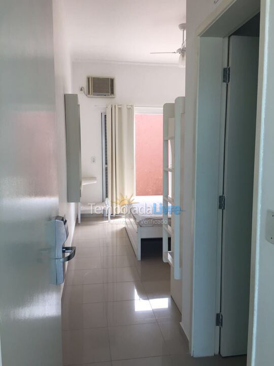 Casa para aluguel de temporada em Ubatuba (Praia Grande)