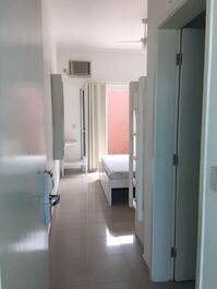 Térrea 06 Suítes com piscina