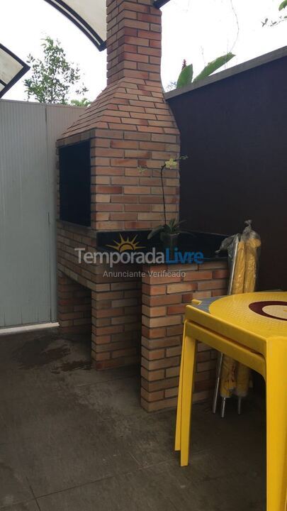 Casa para aluguel de temporada em Ubatuba (Praia Grande)