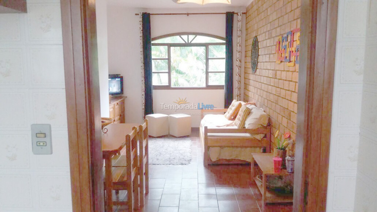 Apartment for vacation rental in Ubatuba (Praia das Toninhas)