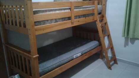 Season Apt in Guarujá, 2 bedrooms next to Roldao Atacadista