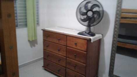 Season Apt in Guarujá, 2 bedrooms next to Roldao Atacadista